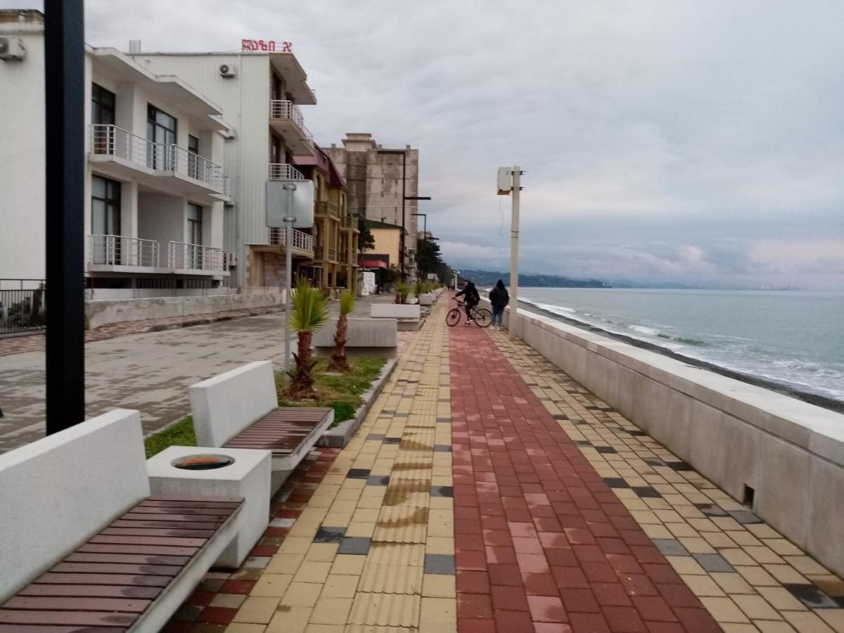 Guest House Agmashenebeli 229 Kobuleti Esterno foto