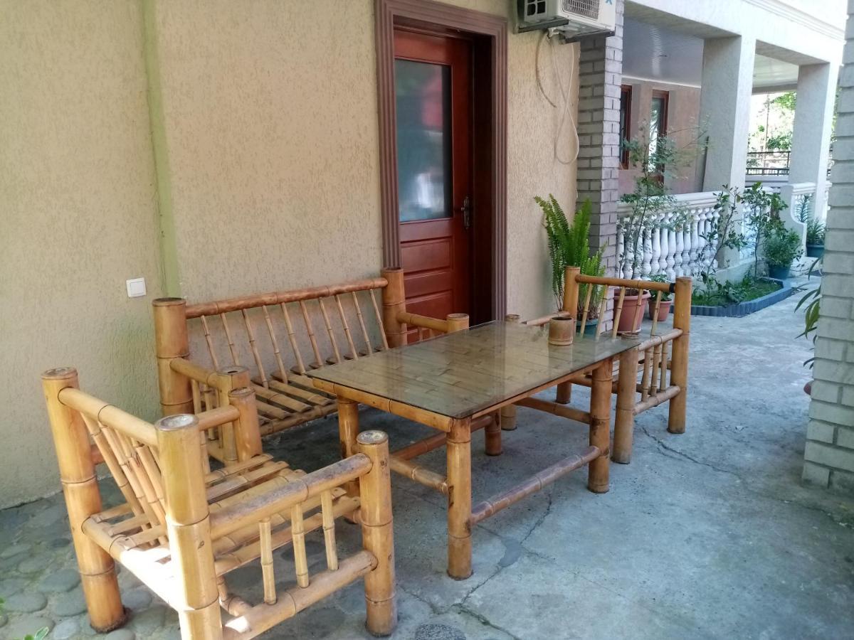 Guest House Agmashenebeli 229 Kobuleti Esterno foto